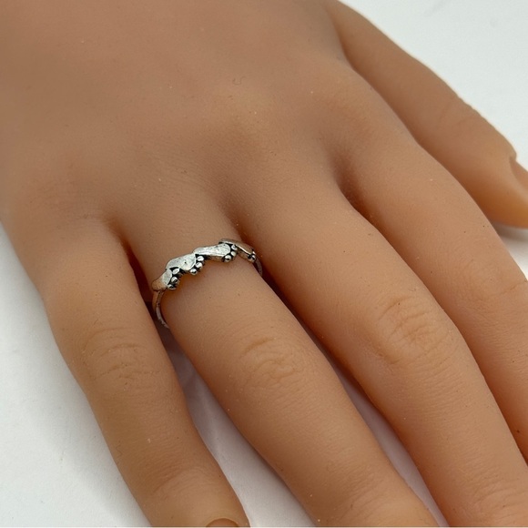 Baby Feet Ring - Picture 3 of 4